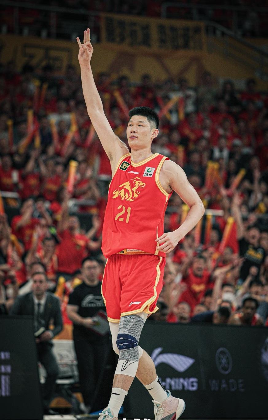 今晚CBA两场全是浙江队，一场输了丢主场优势，一场输了无缘队史奇迹！