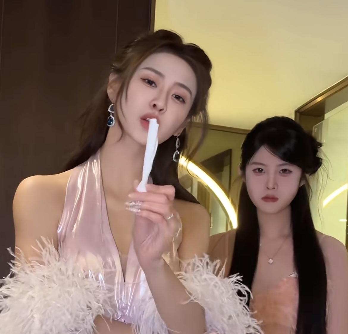 “最美车模”也难逃离婚的结局！苏一宁其实原来叫苏宁，之所以改名主要是因为与某企业