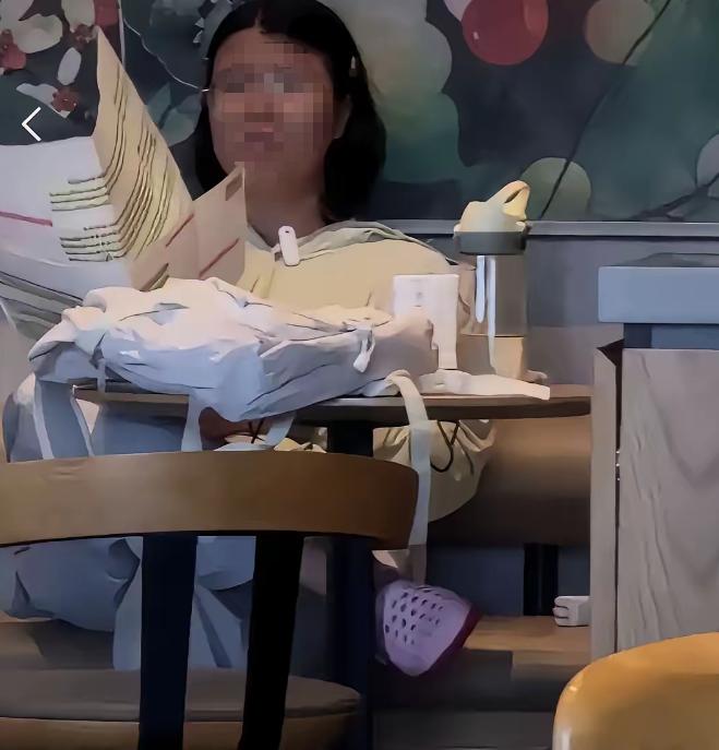 海口星巴克考公女生一事，真的可惜：好好的前途，亲手被自己毁掉 相信大家最近都