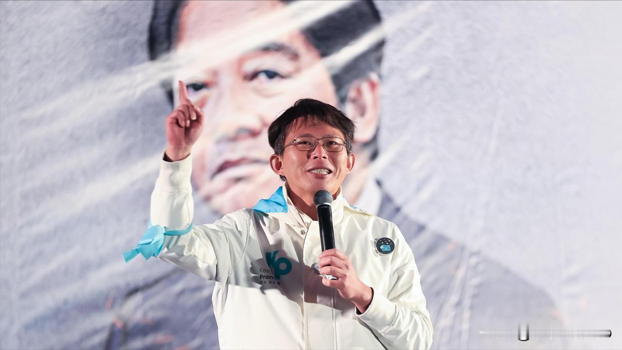 黄国昌一句话，民进党慌了！台湾政坛新动向，真相让人深思最近台湾政坛有点热闹