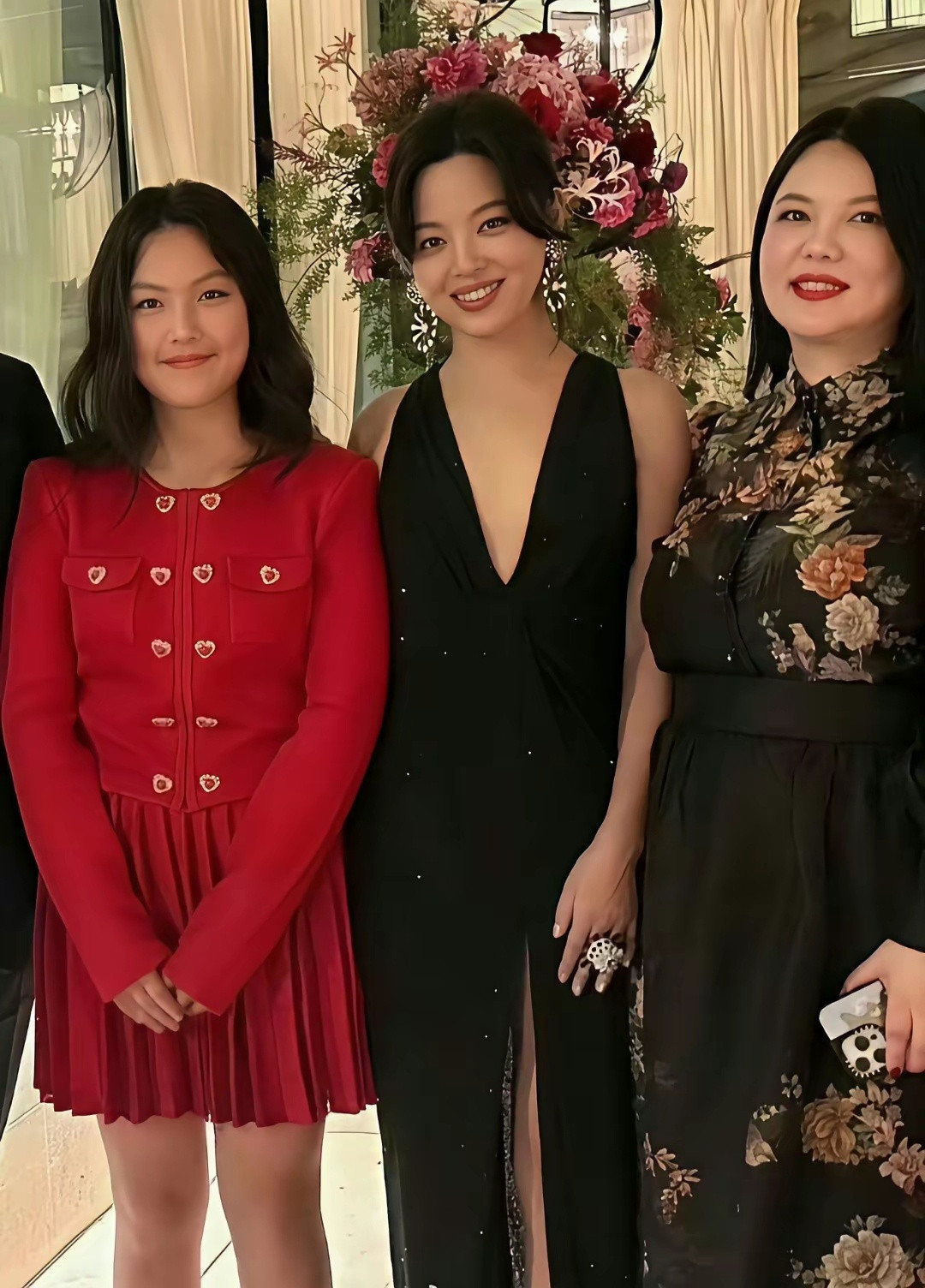 王诗龄也不容易，她爸妈看上去都是易胖体质，她现在居然可以瘦下来，这估计是她吃的最