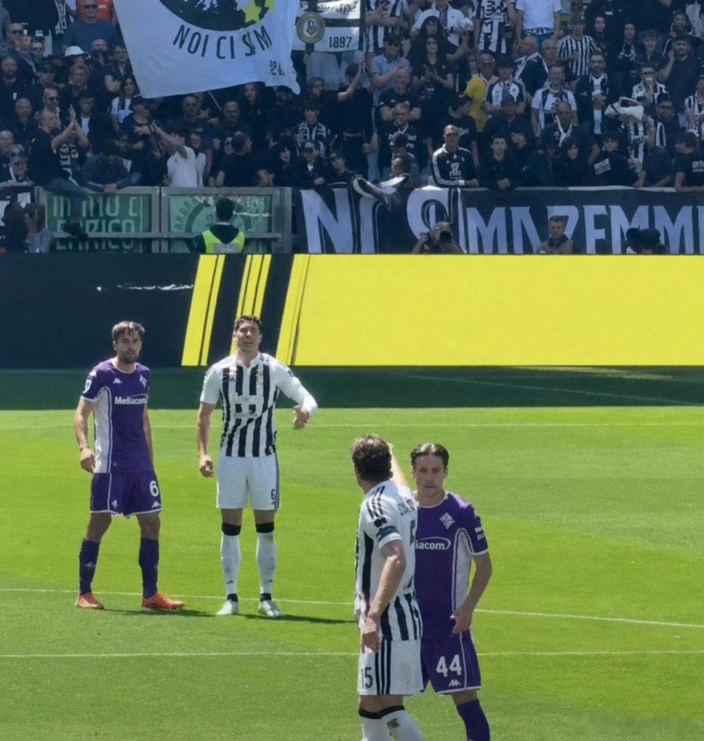 Calcio&Finanza：尤文图斯已决定对洛卡特利和弗拉霍维奇处以总计40,