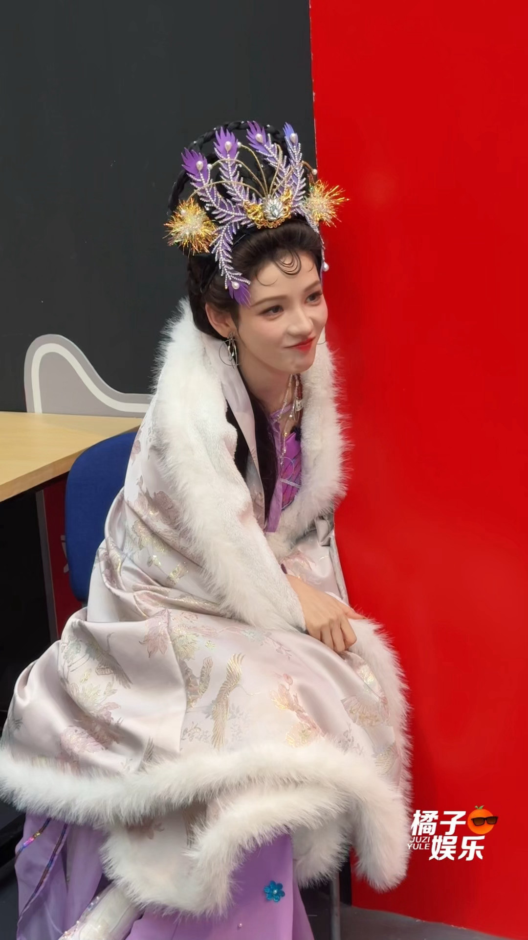 角落里和颜安商业互夸的可爱阿瓜，哈哈哈哈哈哈哈哈还偷拍了！张予曦角落里和颜安商业