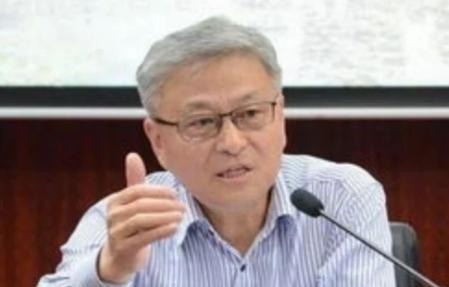 清华大学阎学通教授公开“唱反调”？伟人说过：“以斗争求和平则和平存；以妥协求和