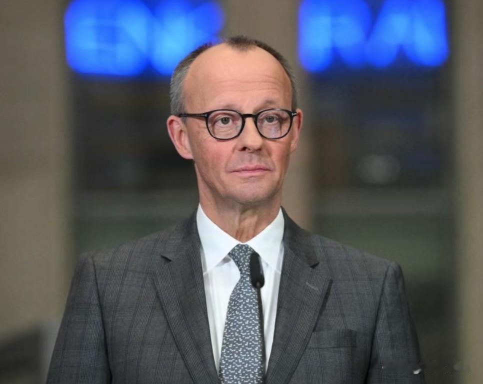 上任第一次！德国总理默茨对乌克兰态度发声转变！当地时间1月6号，默茨在接受采访时