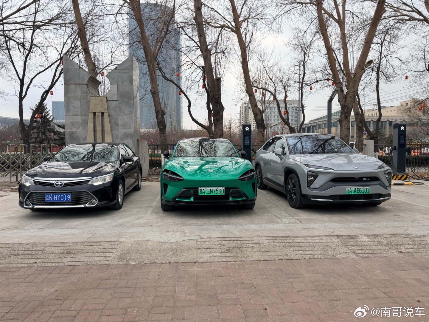 我们今年冬测没选择我买的各种新车我就选了我公司公里数最多的跑了19万的凯美瑞