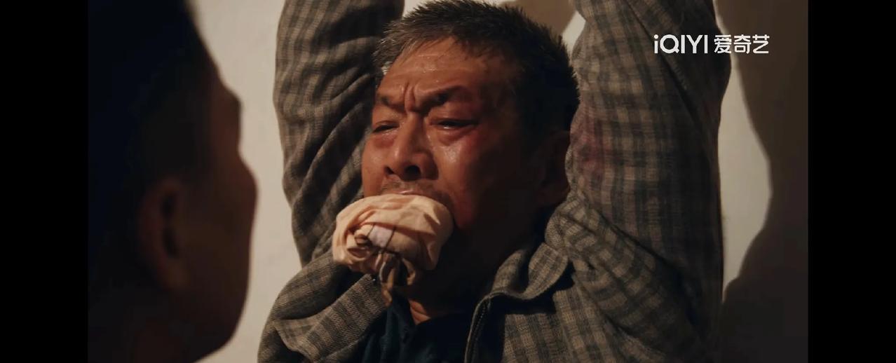 《利剑玫瑰》周宏才做梦都没有想到，自己会栽在老实的章阿姨手里，这就是欺负老实人的