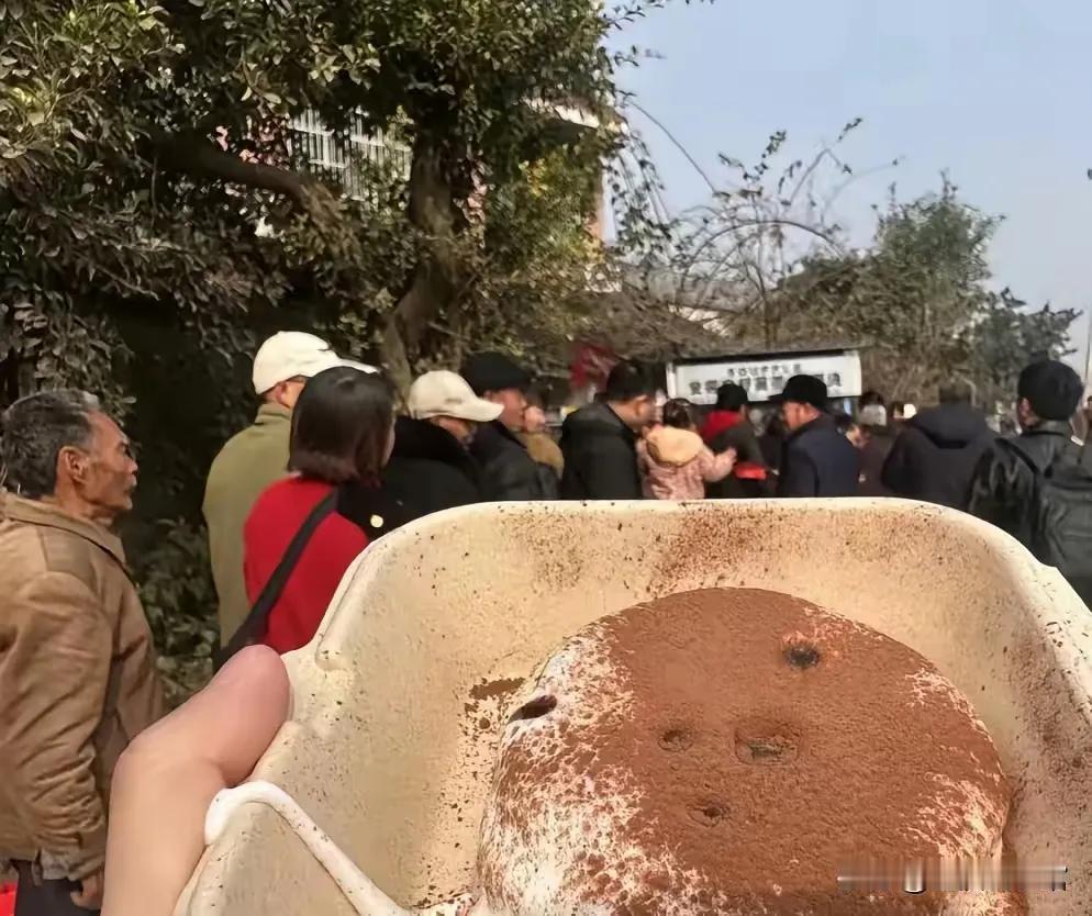 呆呆家第二天实况来了！现场吃的喝的全给你们扒清楚！朋友去了现场直呼绝，她