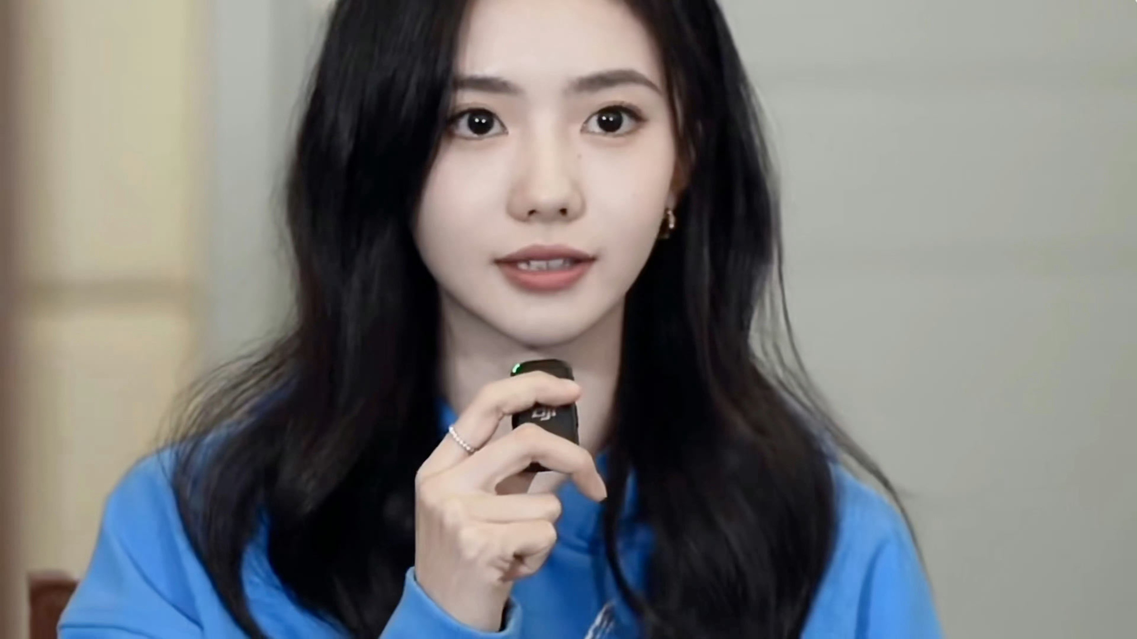 每个五官感觉都是活的极致幼态脸（天生款