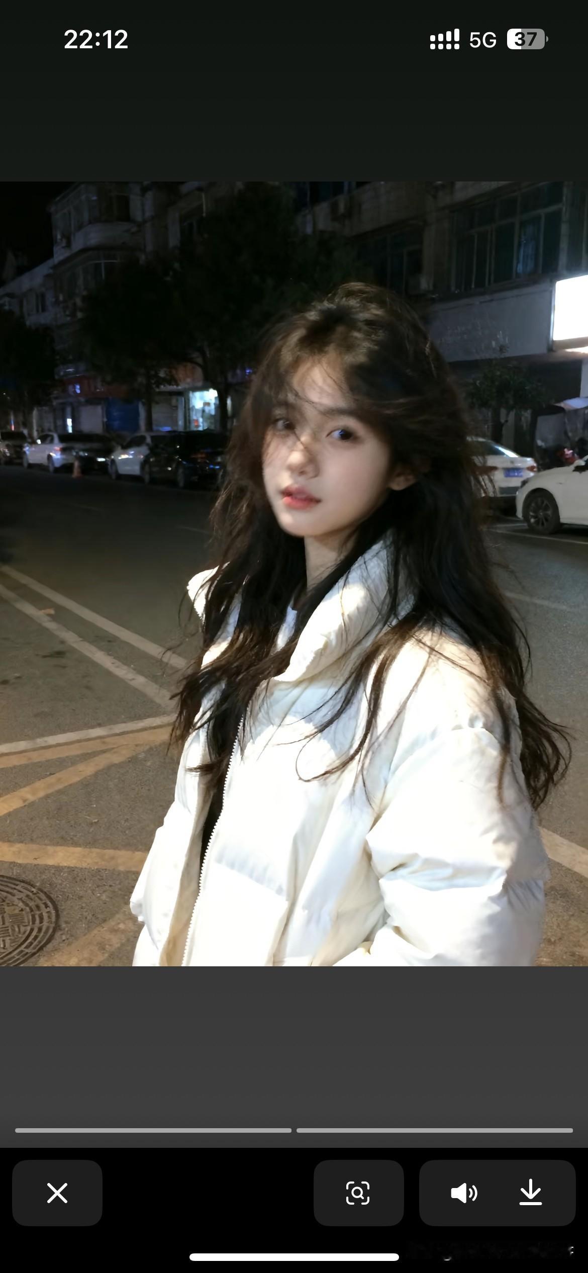 第一个念头是离婚。想过很多次。2022年10月那会儿，我的女朋友还在，我每天