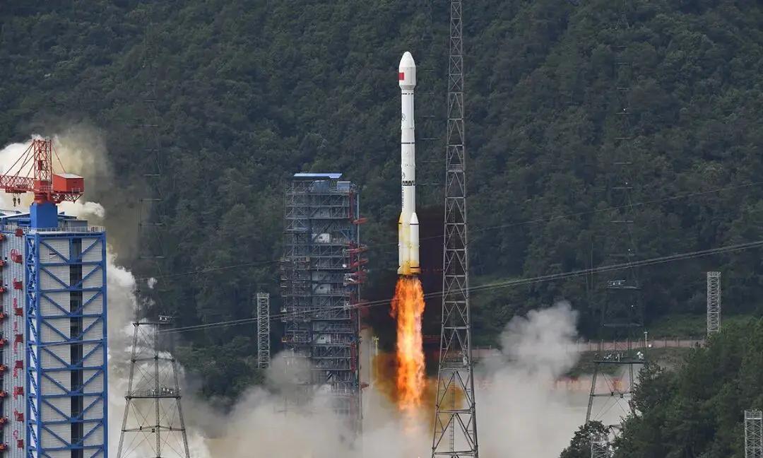 时隔不到十天，今年第五十次发射来了。9月5日10时34分，久未出马的长三乙在西昌