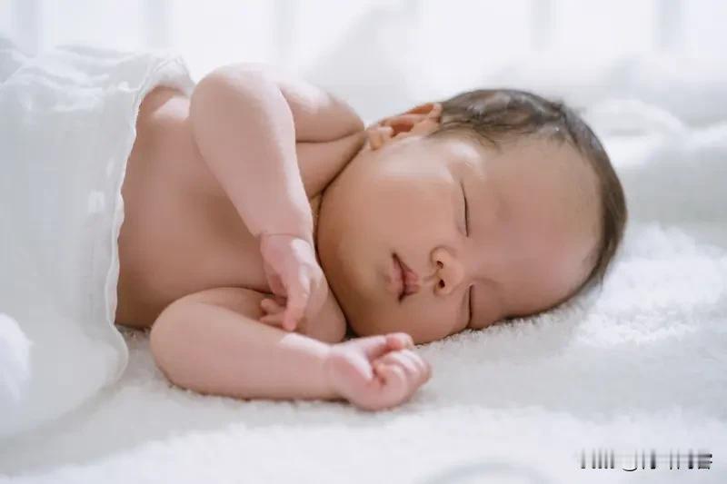 孩子出生时多少斤最聪明?孩子出生时多少斤最聪明？其实这两者没啥直接因果关系。