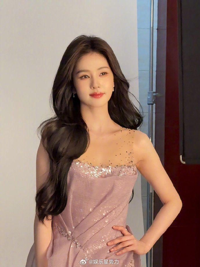 白鹿春节后首个活动春暖花开，正是见面的好时节！年后首个活动已加载完毕，状态满分