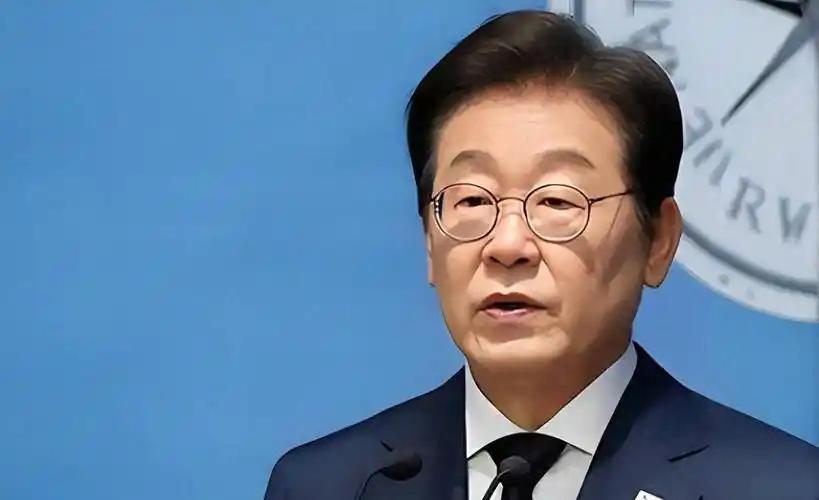 日本在名古屋亚运会上这么一闹，反倒好了。 本来很多人快忘了丰臣秀吉干过啥，现