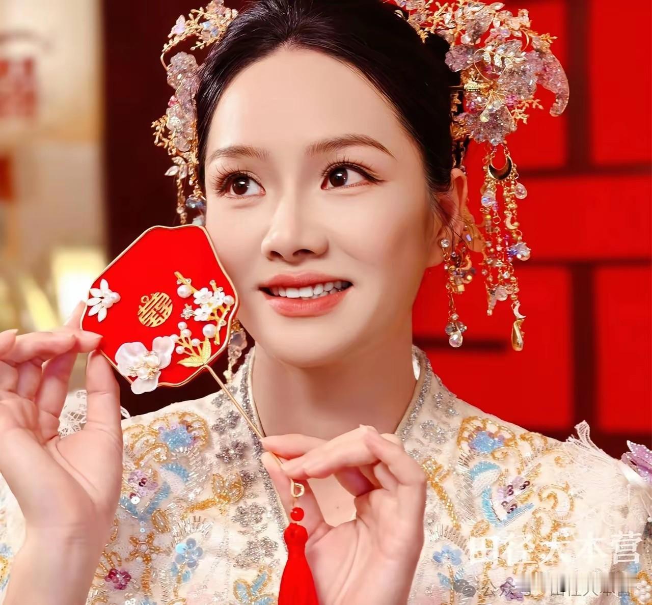 国内跑的最快的伴娘团！先不说漂亮不漂亮，就这个婚嫁伴娘团，绝对是国内最快伴娘团。