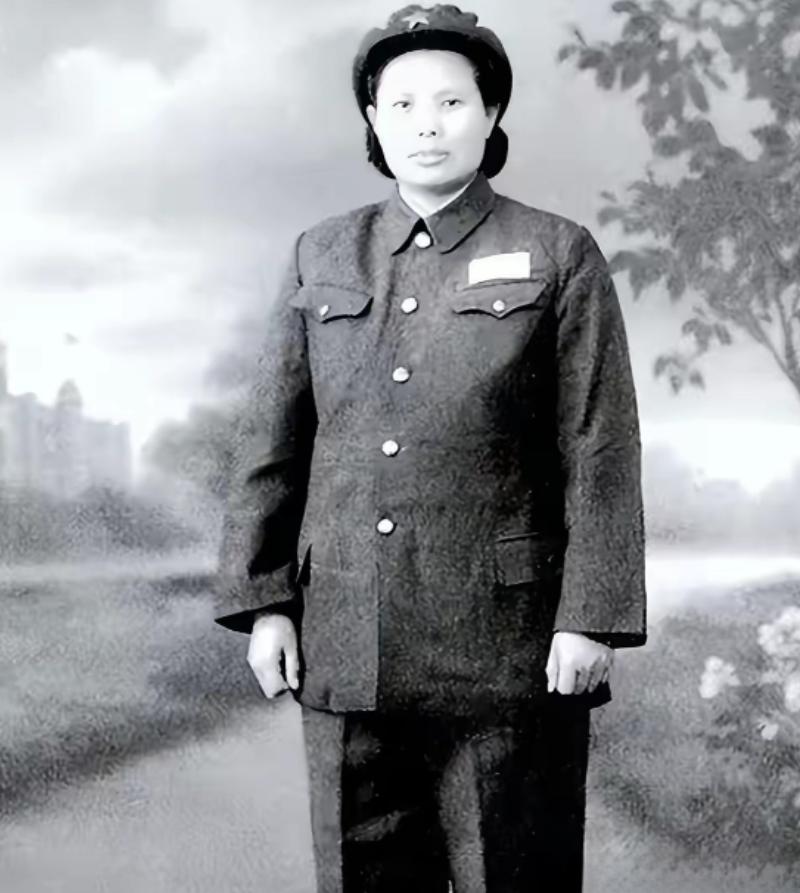 51年洪学智妻子寻女无果，精疲力竭时到一家农户歇脚，老太太突然高声大喊：你要找的