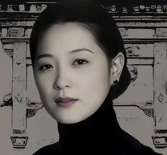 1935年！年轻貌美的青楼女子潘素，苦苦哀求37岁的张伯驹：“带我走吧，我还是清