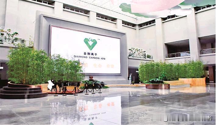 球友的女儿在加拿大扎根了。聊起养老，他的话里，有牵挂，有清醒，也有一份沉甸甸的释