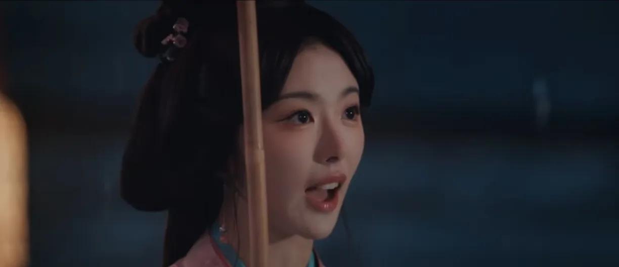 看《折腰》，难道就我一个被女配给迷住了吗？老实说，孔雪儿饰演的女配一出场，真的