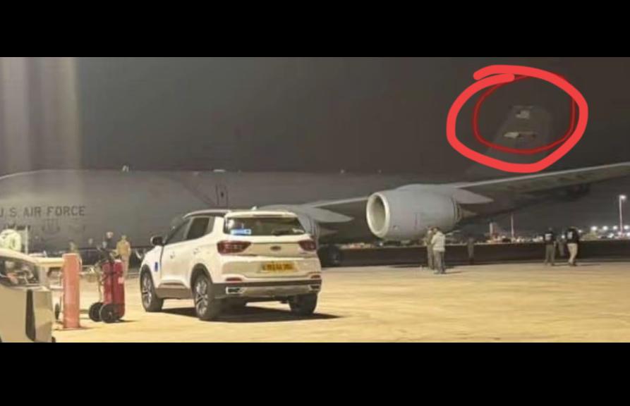 这事儿瞒不住了。五架美国空军加油机，就停在沙特的苏丹王子空军基地——你知道那