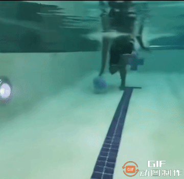 水下运球？感觉不科学啊😯
