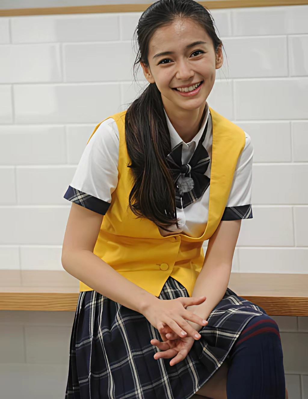 好怀念以前的跑男，杨颖baby姐随便扎一个丸子头就上来了，而且还是那么美，现在几