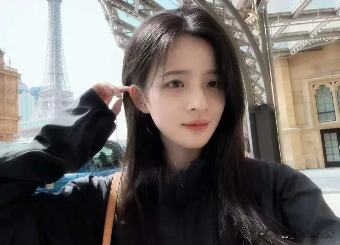 科大讯飞的这个瓜，女主年轻漂亮，气质清纯不输明星。男主虽说外表一般，但身居企业高