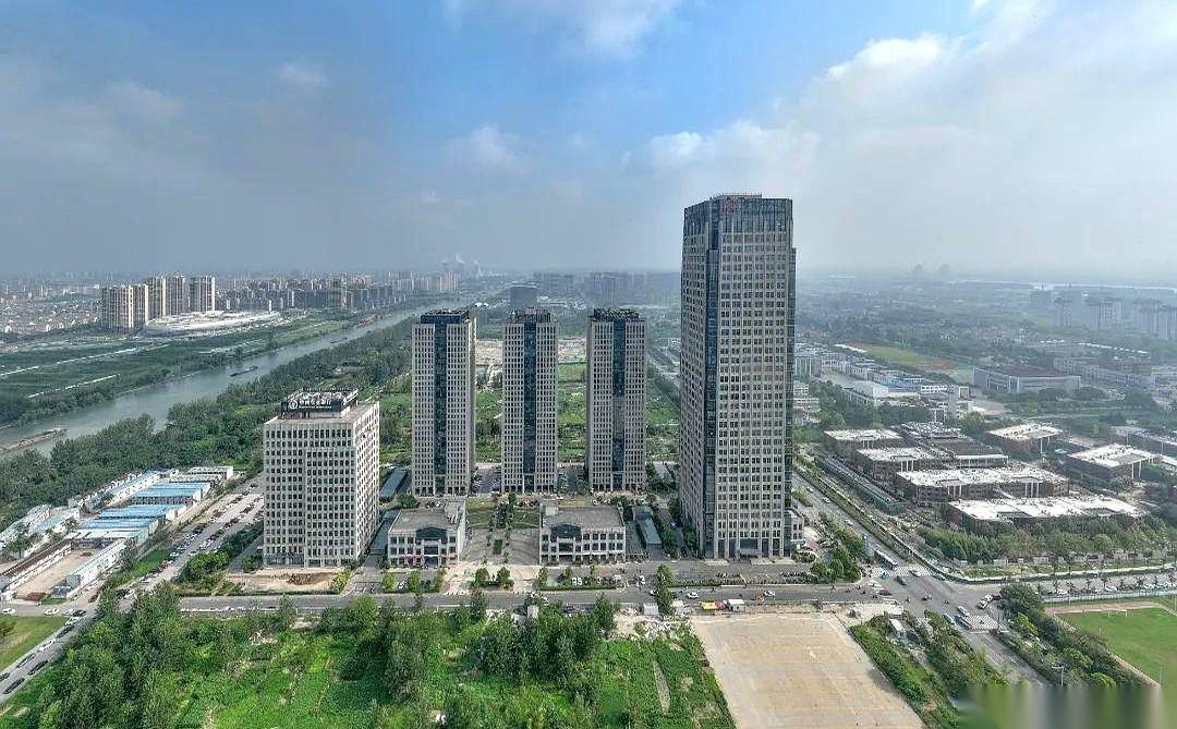 别光盯着“扬州国企”这块金字招牌流口水了。以为考进去就能喝茶看报躺一辈子？做梦