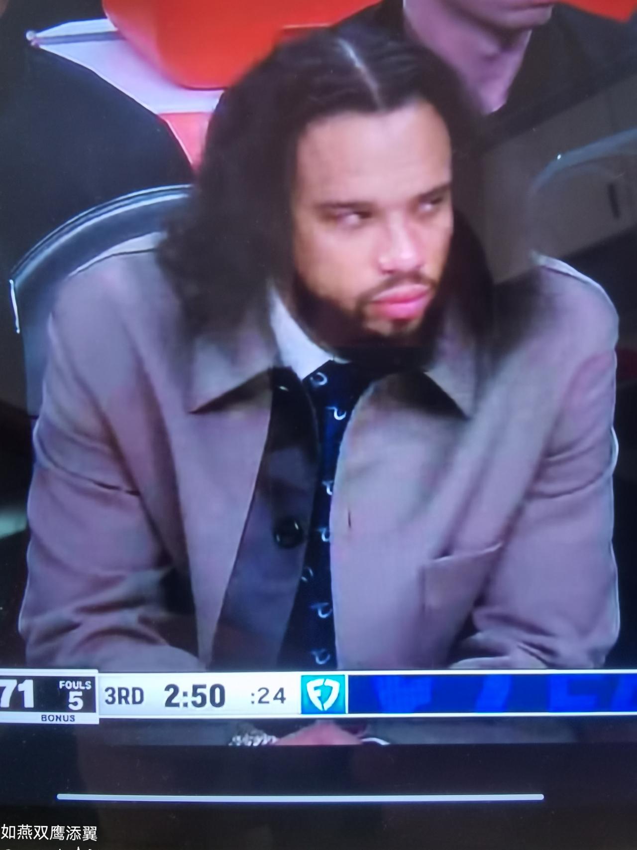 没狄龙太阳附加赛也没用太阳客场100-101，输给马刺。