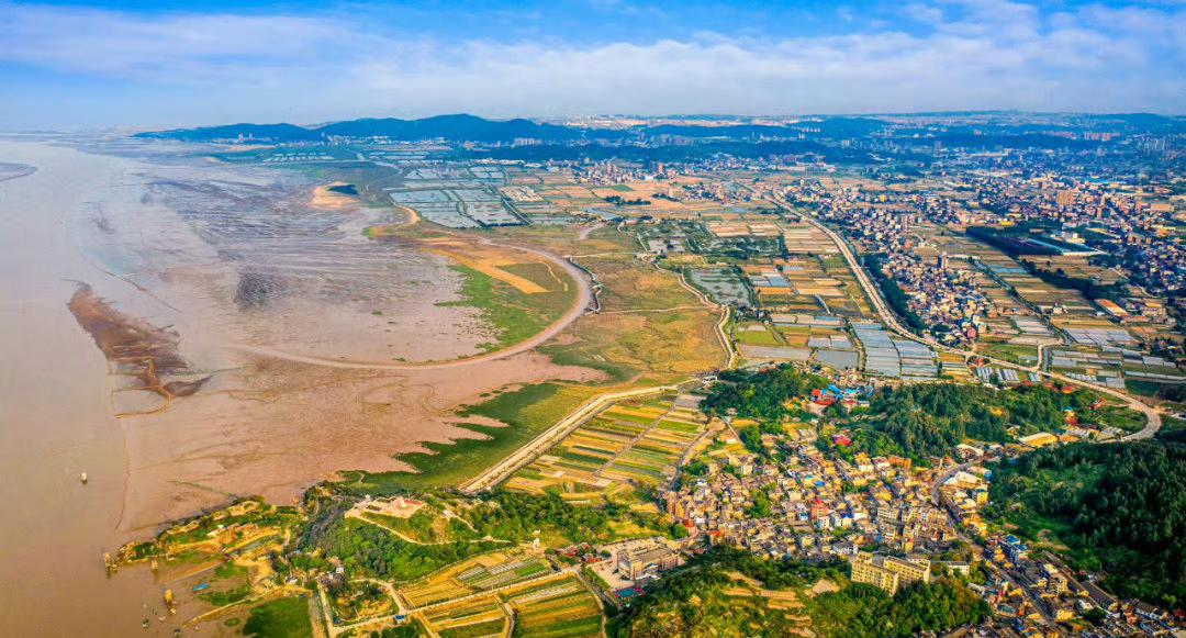 福州新区（长乐区）建成区面积增至93.2平方公里，打造了国家区域医疗中心华山福建