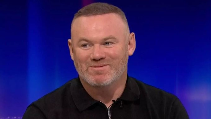 鲁尼谈及卡里克是否可以转正他当然可以——卡里克有机会向所有人，向球队证明他有能力