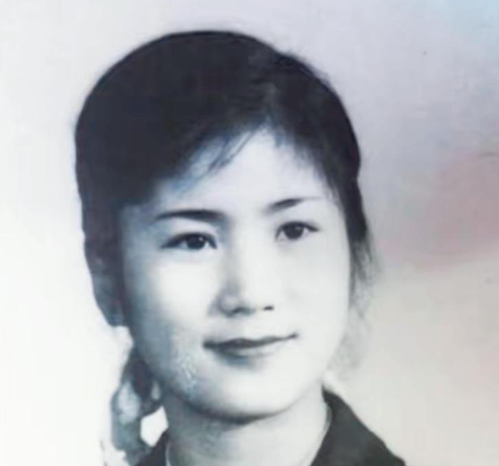 1973年，一个广西舞蹈演员自称毛主席女儿，工作人员觉得她是骗子，毛主席却说：“