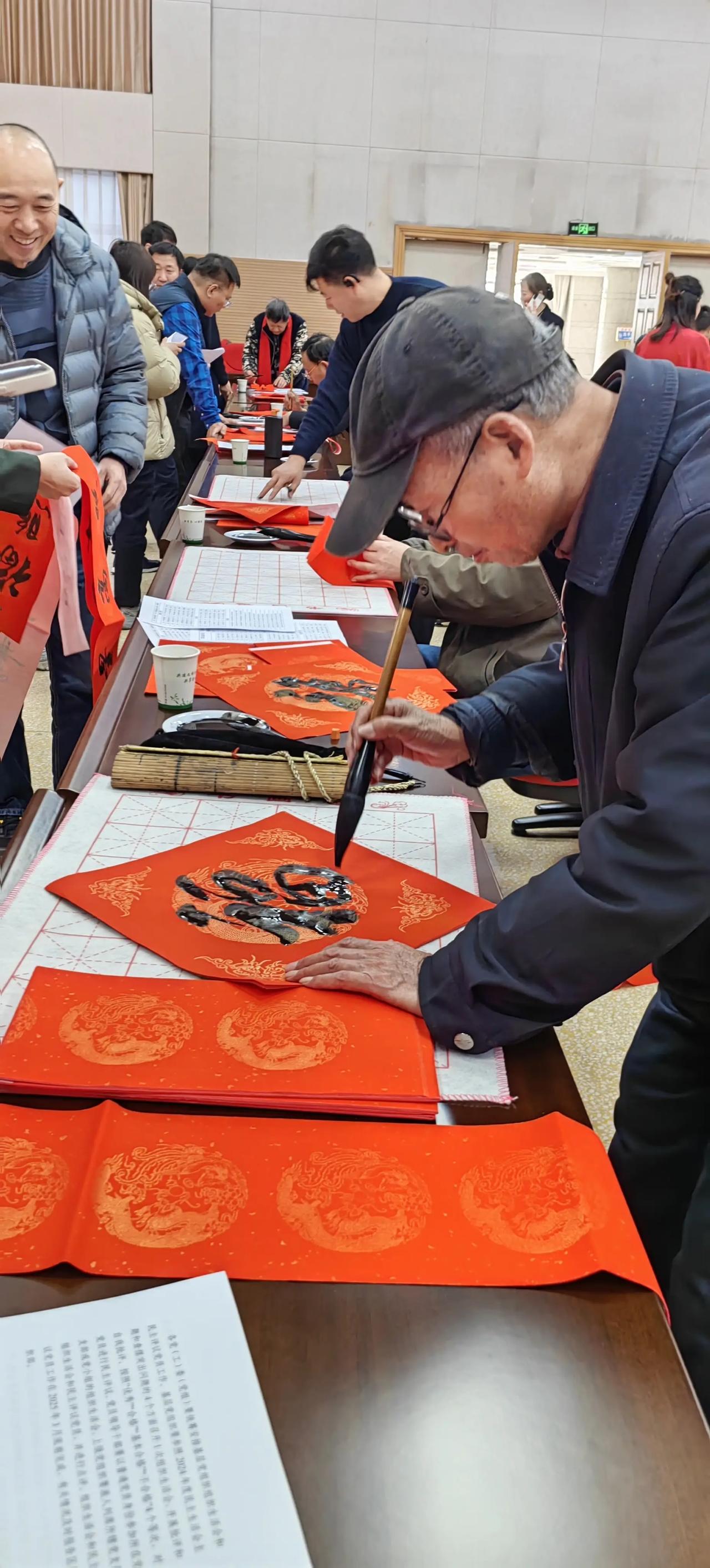 怀念当年为村民写春联又到了年末岁尾，再一次让我想起当年为村民写春联的情景。