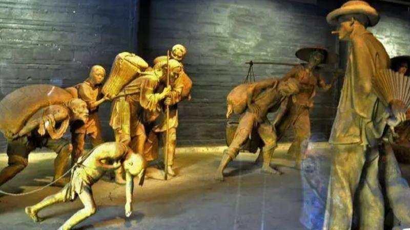 【补充】2010年，四川大邑发生了件热闹事，千余名刘氏后人共行祭祖。这场看似