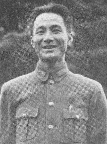 1948年豫东战役，国民党中将被俘，他从坦克钻出后傲慢大喊：“我要见粟裕，我们是