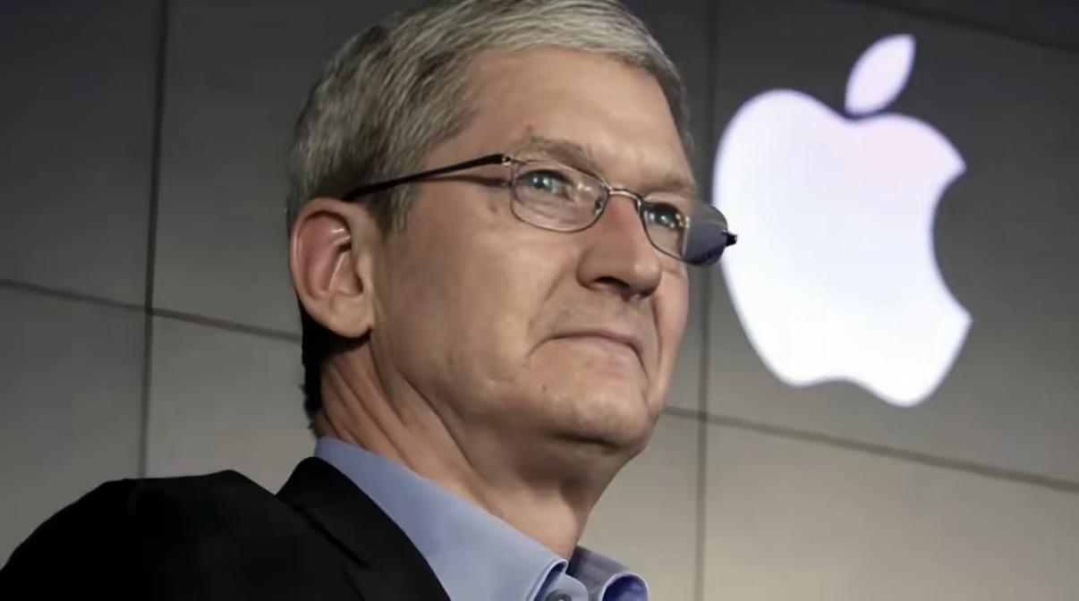库克卸任CEO是苹果公司的路线调整不知不觉，苹果在库克治下已经24年，这是一