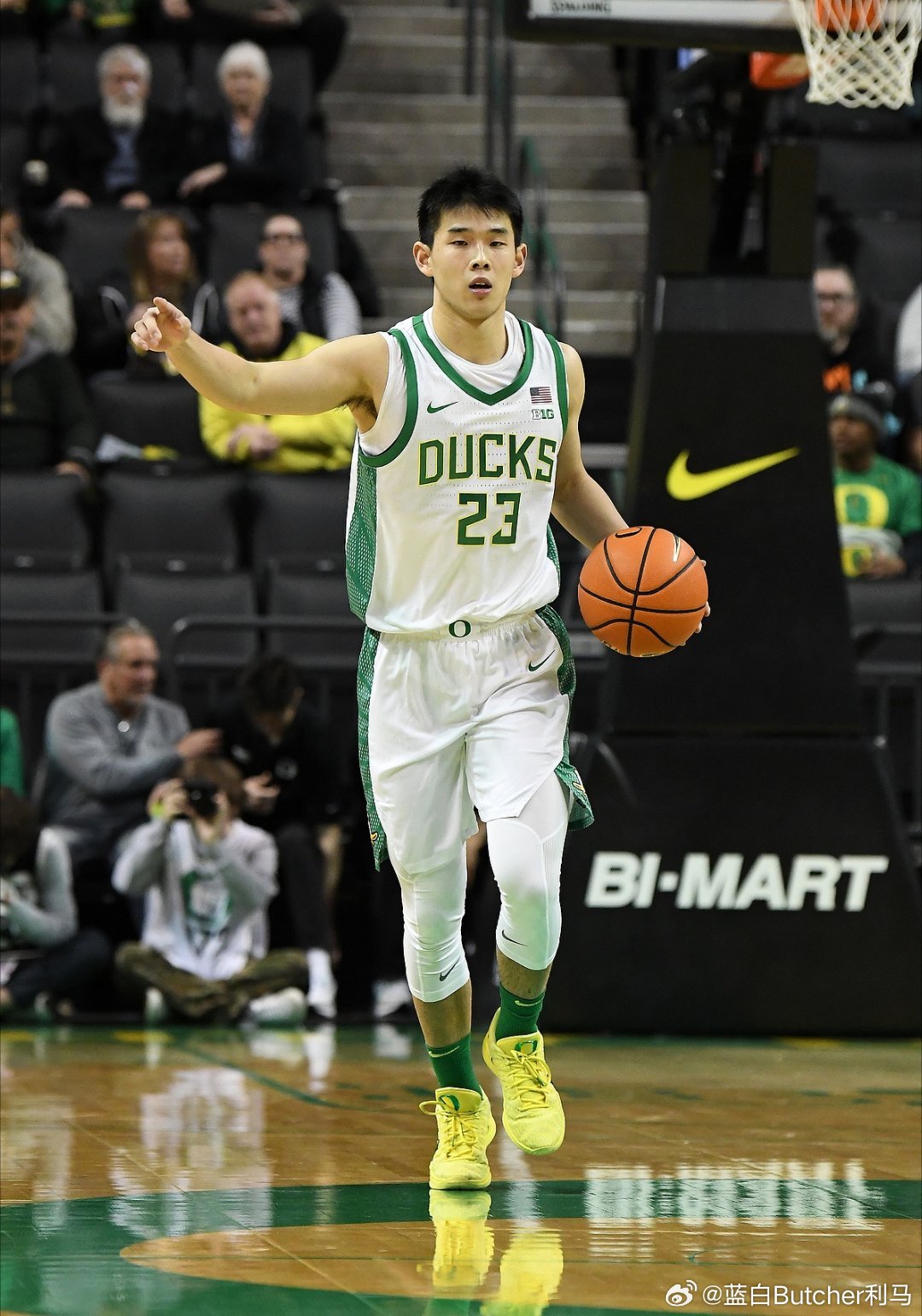 NCAA常规赛，俄勒冈大学收官战85-79拒绝华盛顿大学逆转。俄勒冈大学在最大领