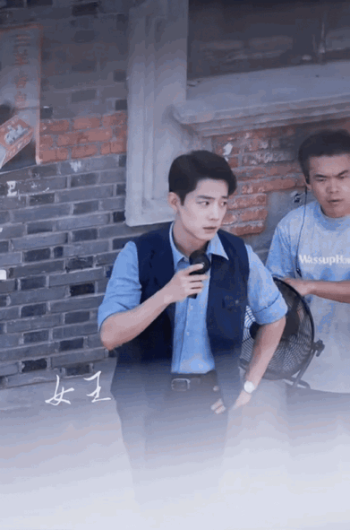 这活儿可以让我来😖😖😖​​​