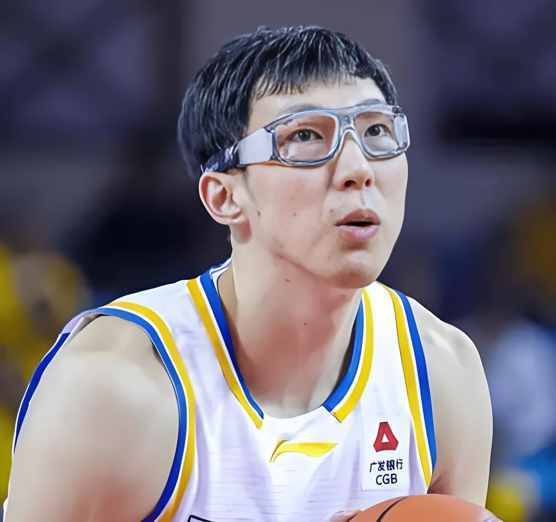 周琦罚篮为什那么菜？北京男篮对辽宁男篮，周琦罚篮14中5。北京对吉林，周琦罚篮