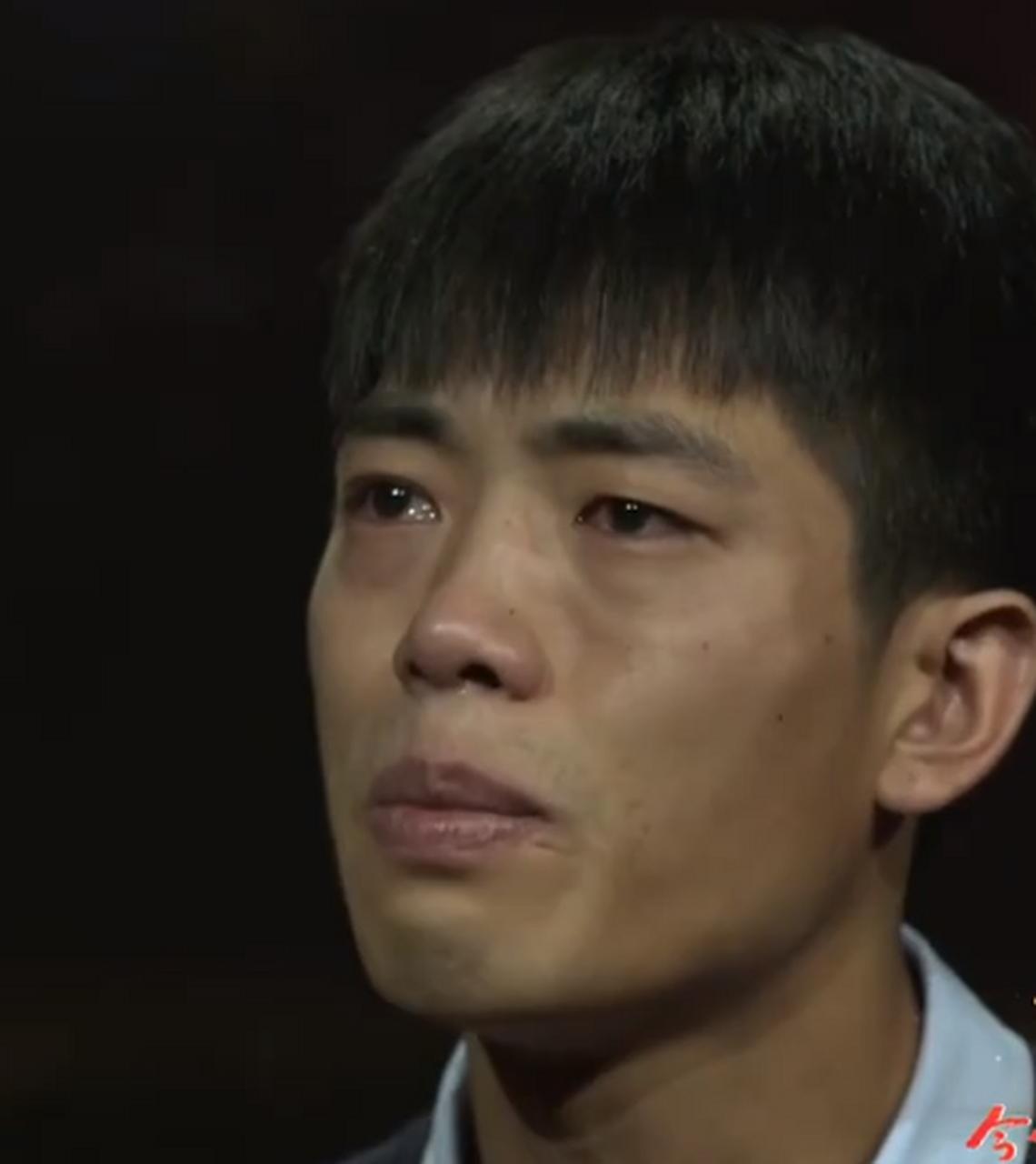 张道旗小时候被人从母亲身边抢走，辗转到了河南。多年以后，他记不清老家的地名，也说