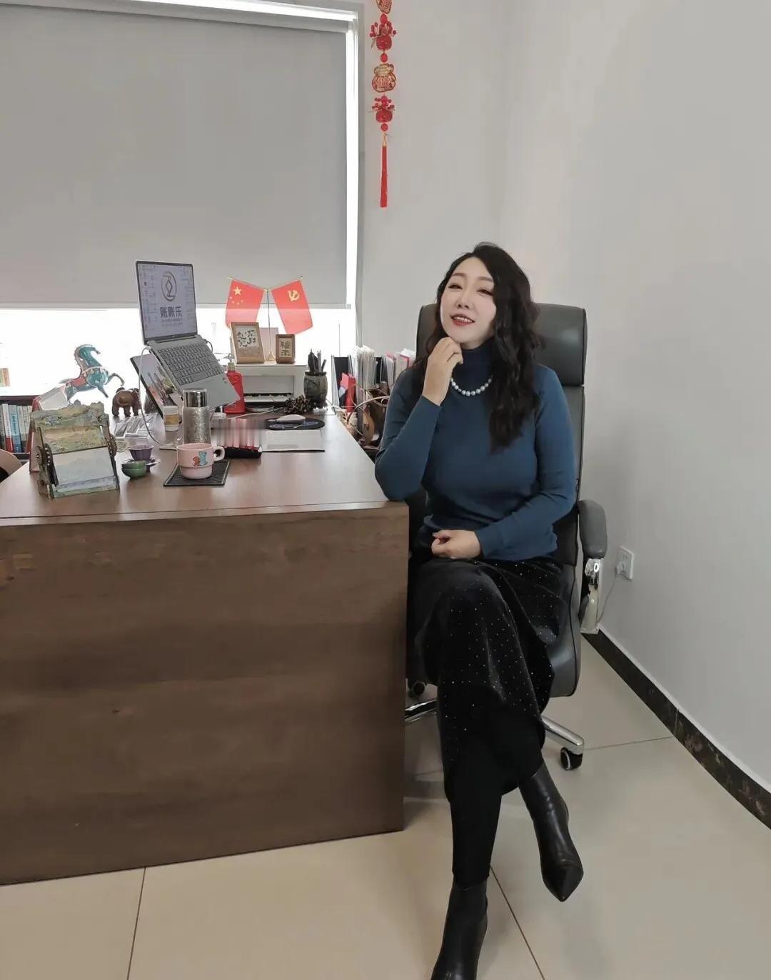 年少不知阿姨好