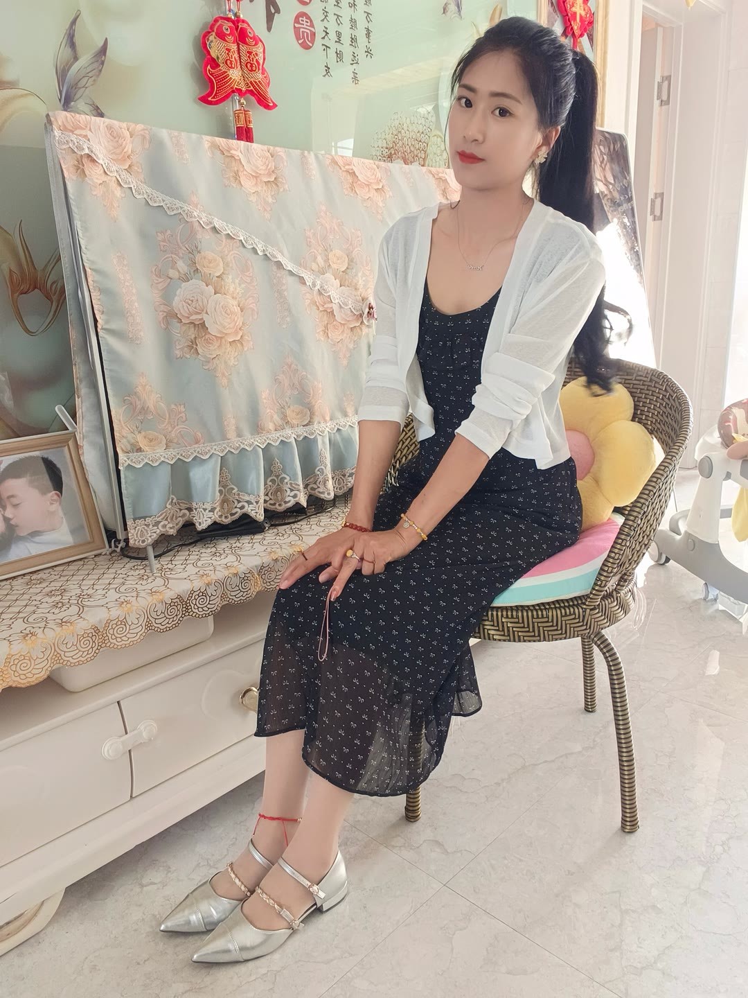 居家少妇，后来才发现，吃个好饭，睡个好觉，做自己喜欢的事情才叫幸福！​​​