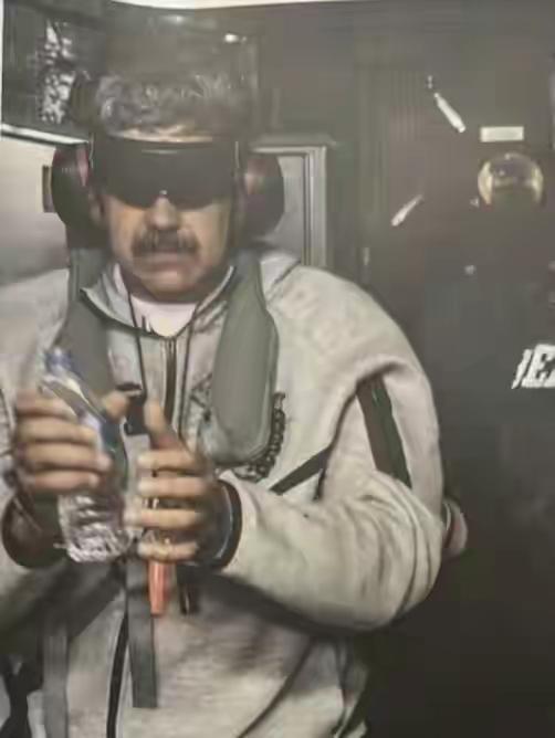 不能心存侥幸委内瑞拉的惨痛教训告诉我们，对待这个世界至少存在三种错觉。一、我们