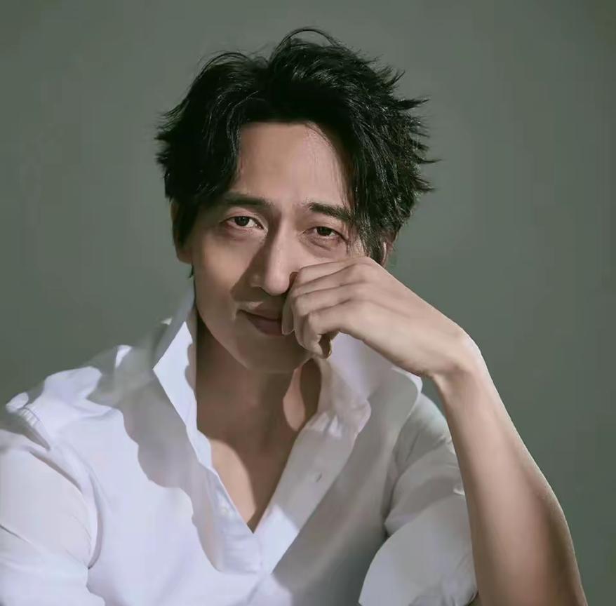 2025年，在《长安的荔枝》宣传会上，记者问公磊:“演艺圈里，你最不想和谁合作？