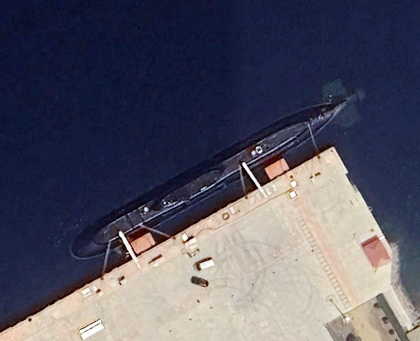 某型试验艇至少在2019年之前就改成泵喷了这也是093B泵喷3年下水10艘，大