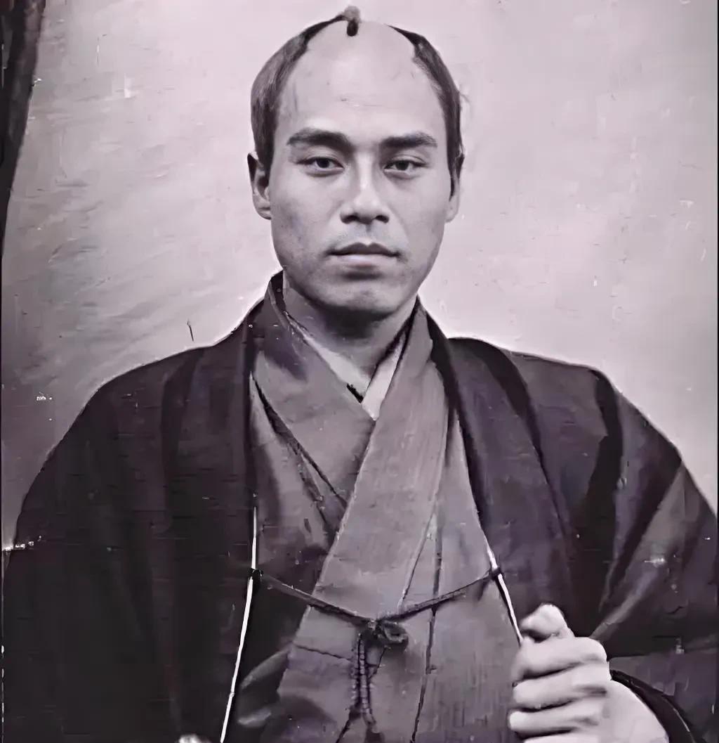 如今还印在1万日元钞票上的那位，就是被称作近代东洋启蒙之父的福泽谕吉，他在明治维