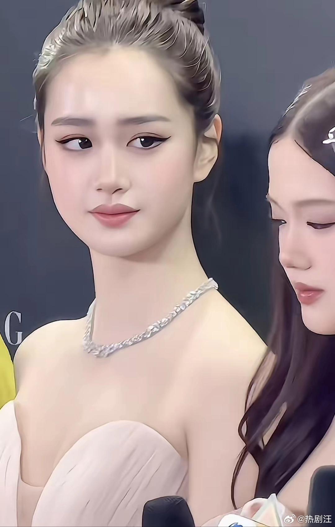 钟丽缇的小女儿考拉怎么这么好看