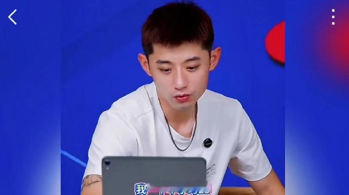 张继科带课一个半小时25元90分钟，25元现在随便找个健身房教练都不止这个价吧？