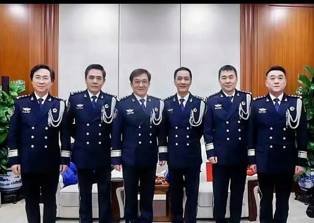 看看这六位演员，谁最符合演公安局长形象？最像公安局长的当属陈宝国吧！大家说谁最像