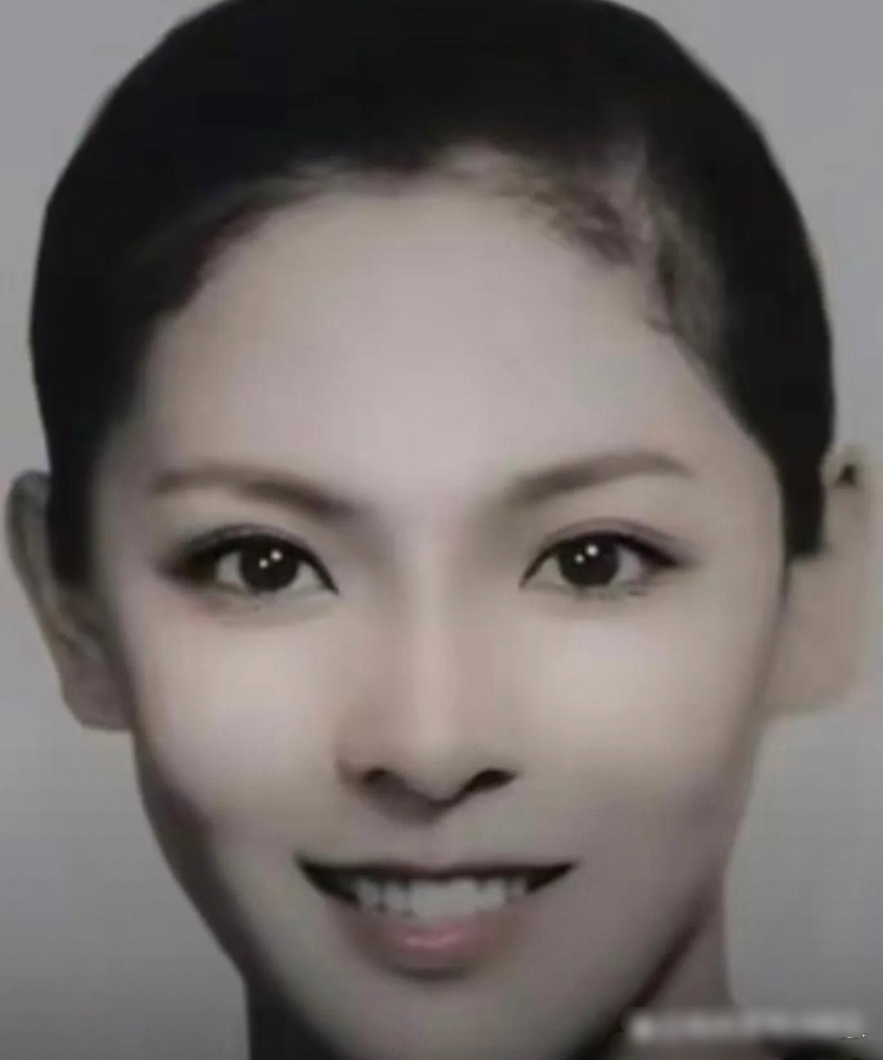 真是“不是一家人不进一家门”向太陈岚公开自己27岁时的照片，还说多亏丈夫向华强才